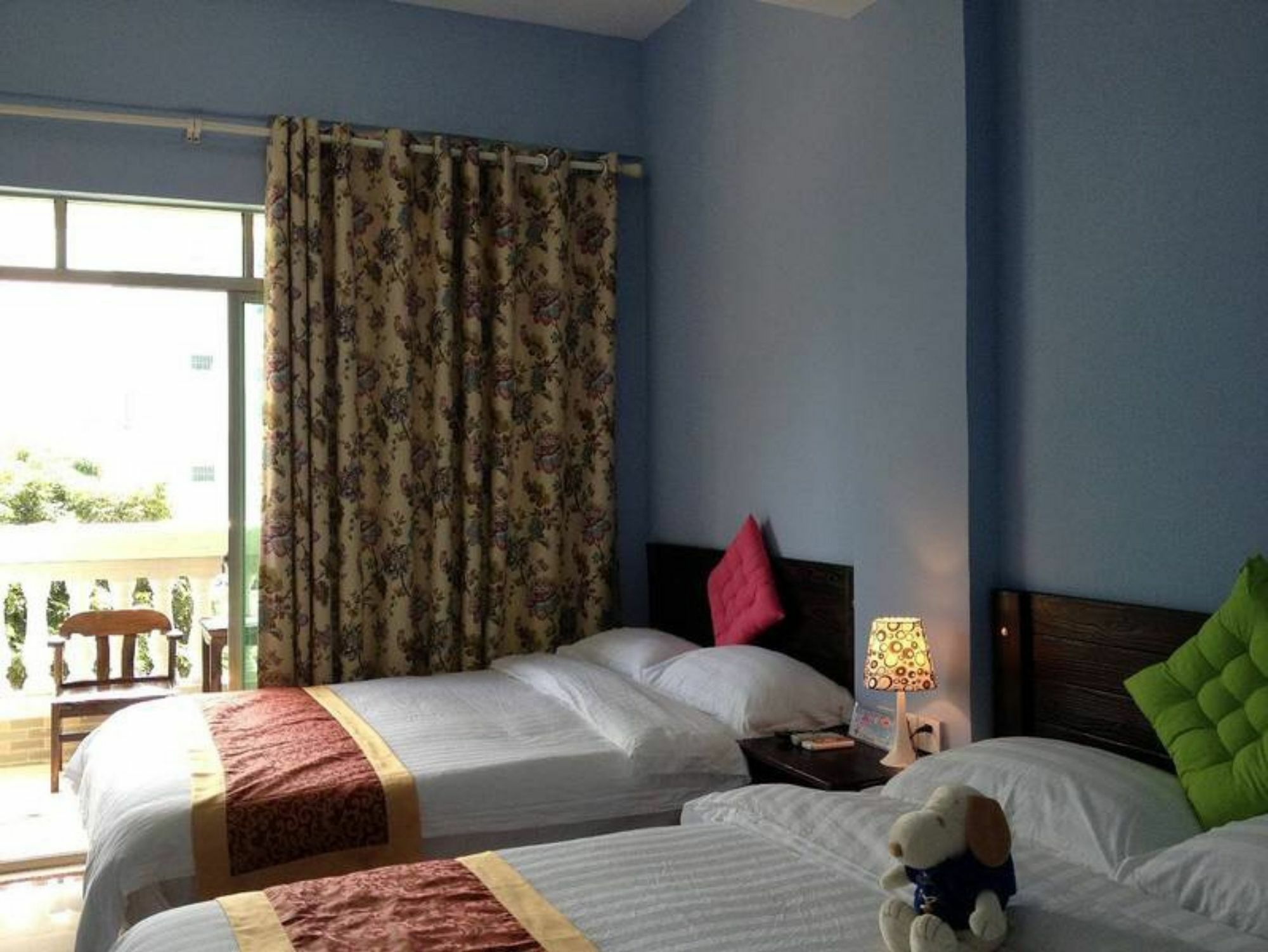Xiang Zuo Zou Hostel Shenzhen Buitenkant foto